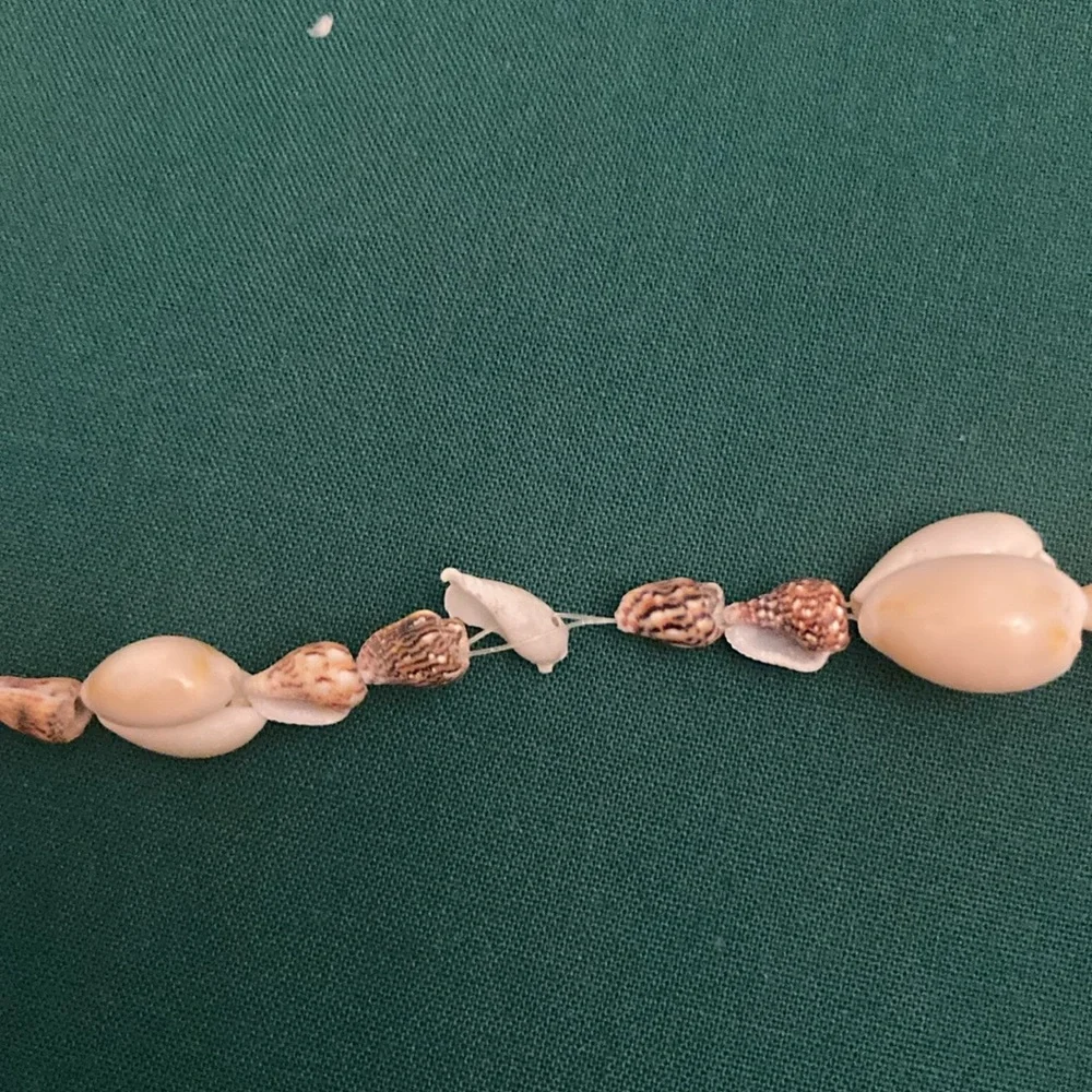 🔥Special 🔥Handmade Vintage Shell Necklace.